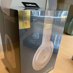 Beats 3 headphones